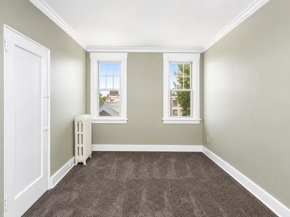 5619 Hobart St, Pittsburgh, PA 15217