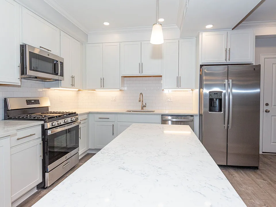 120 Kenrick St #5