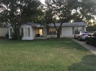 520 Browning Dr, Arlington, TX 76010