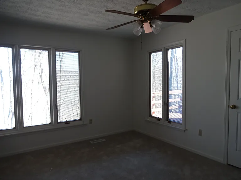 7401 Christy Rd — Photo 6