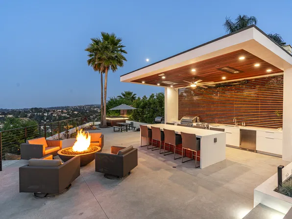 5030 Cerrillos Dr, Woodland Hills, CA 91364