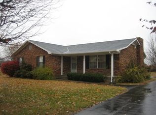 614 W Hiseville Main St, Cave City, KY 42127
