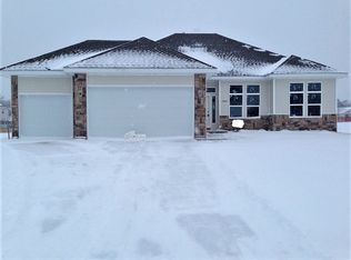 9399 Romeldale Ln, Roscoe, IL 61073