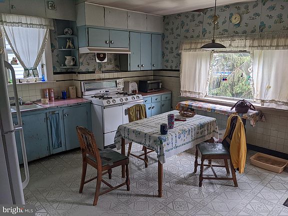 5th image of 336 Curtin St
