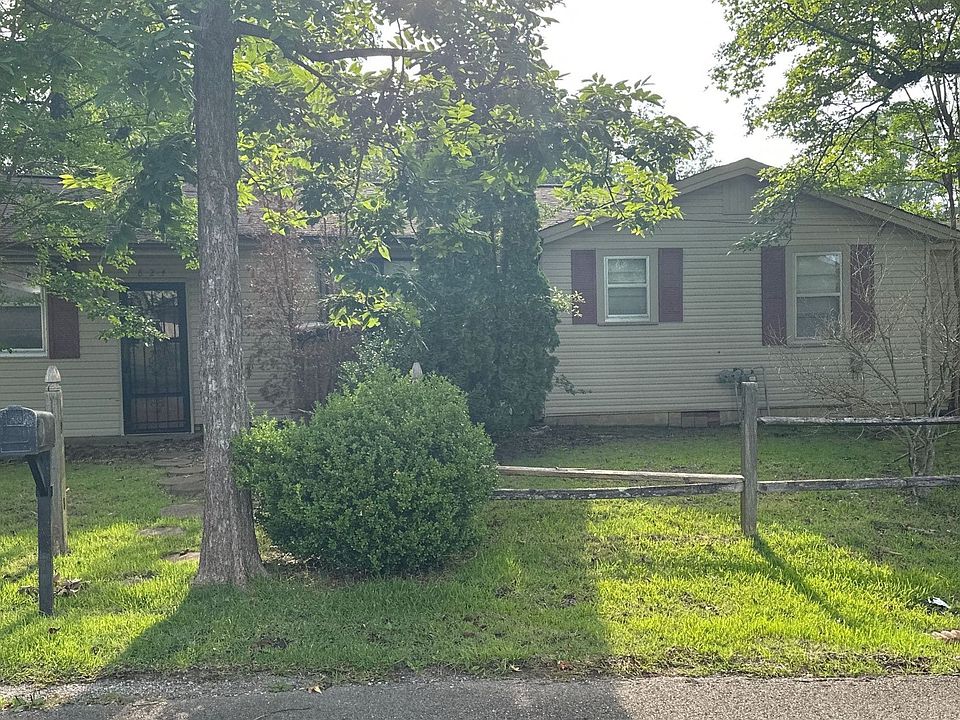 2nd image of 824 5th St