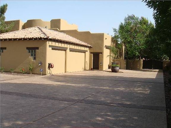 3 Car Garage, RV Gate & extra parking