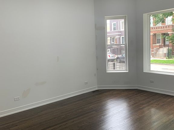 2nd image of 4421 W Monroe St