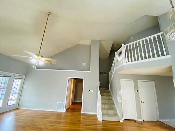 2nd image of 3435 Winter Oak Dr