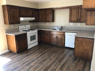 2111 W Della Ave APT C, Porterville, CA 93257
