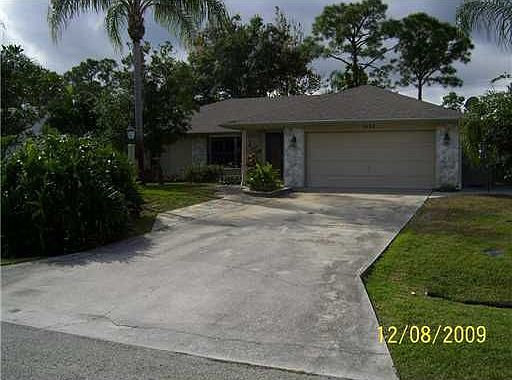1st image of 1634 SW Gemini Ln