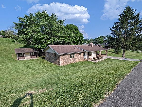 2nd image of 174 Phipps Cir