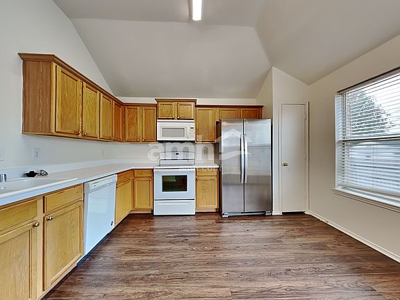 3rd image of 508 McKamy Blvd