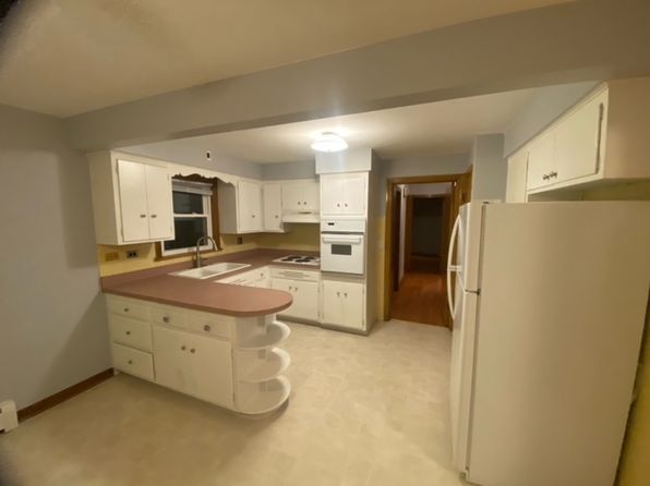 5849 W Higgins Ave APT 2