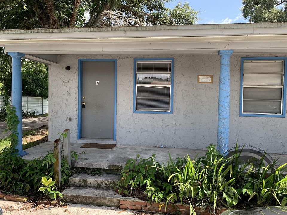 1st image of 2430 Tanglewood St APT 1