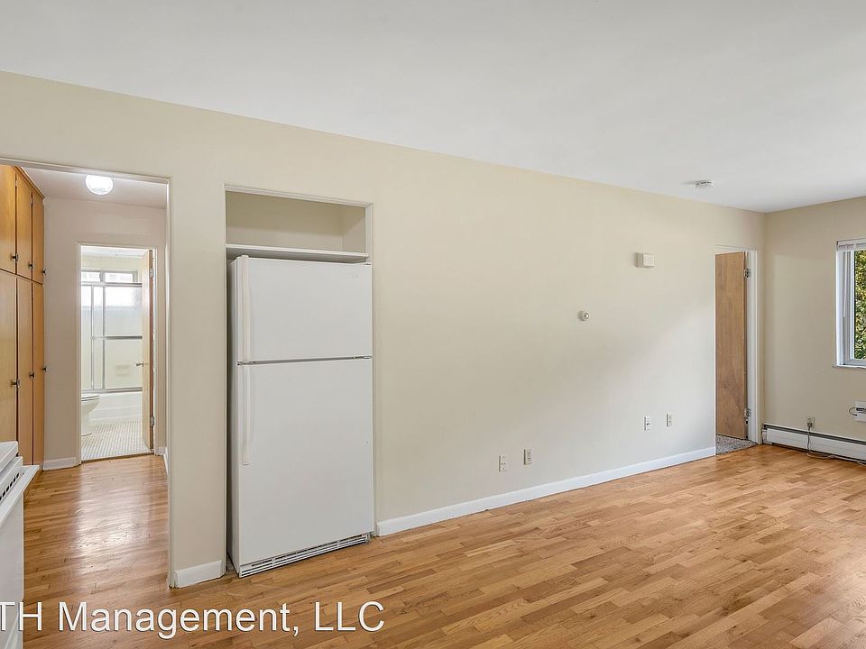 1st image of 1410 Old Canton Ln #3926123