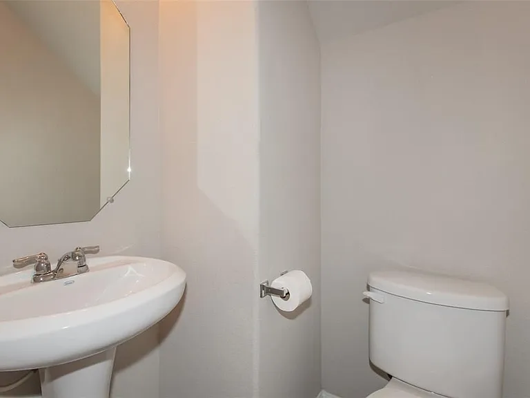 1001 Zodiac Ln #37 — Photo 9