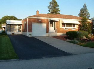 2665 Clearbrook Blvd, York, PA 17406