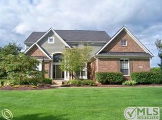 143 Prestwick Trl, Highland, MI 48357