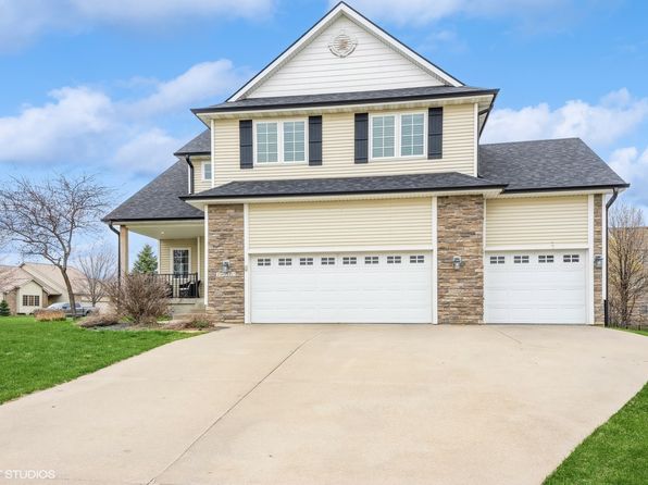 16119 Tanglewood Dr, Urbandale, IA 50323