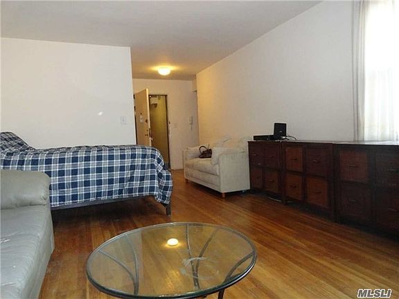 4th image of 111 S Centre Ave APT 3QQ