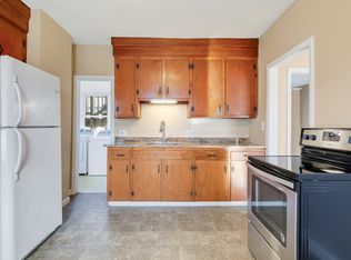 15 Myrtle Ave APT 1, Westfield, MA 01085