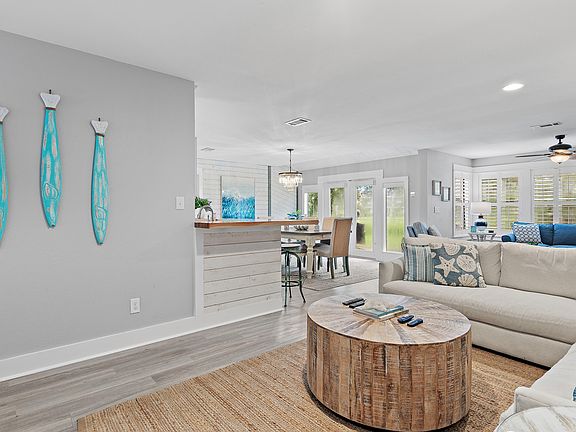 4th image of 518 Augusta Way #11002