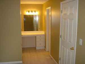 5th image of 3605 Woodbriar Cir APT B