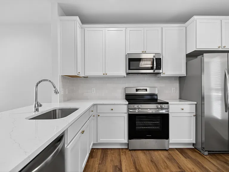 1207 W 7th St #D — Photo 5
