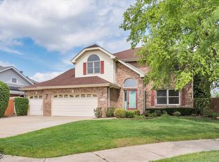 16709 Old Barn Ct, Tinley Park, IL
