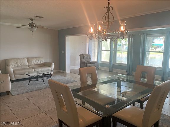 5th image of 303 McGregor Park Cir
