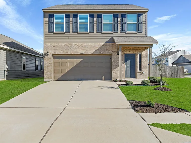 13005 Foreston Dr — Photo 3