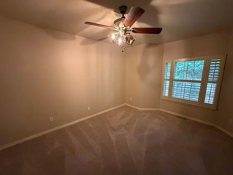3121 N Tartan Way — Photo 17