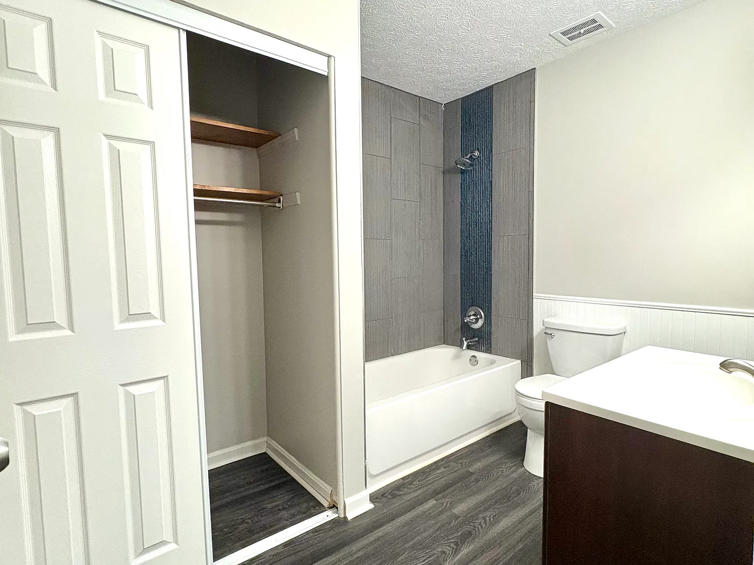 1 bed, 800 sqft, $885 — Photo 3