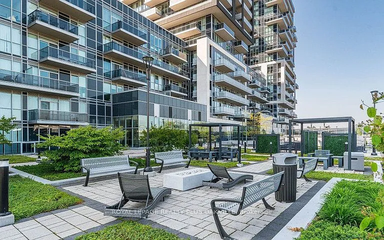 2087 Fairview St #2207 — Photo 17