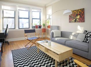 1104 W George St APT 2, Chicago, IL 60657