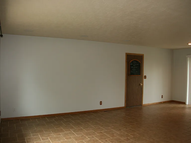 361 Sunset Dr — Photo 10