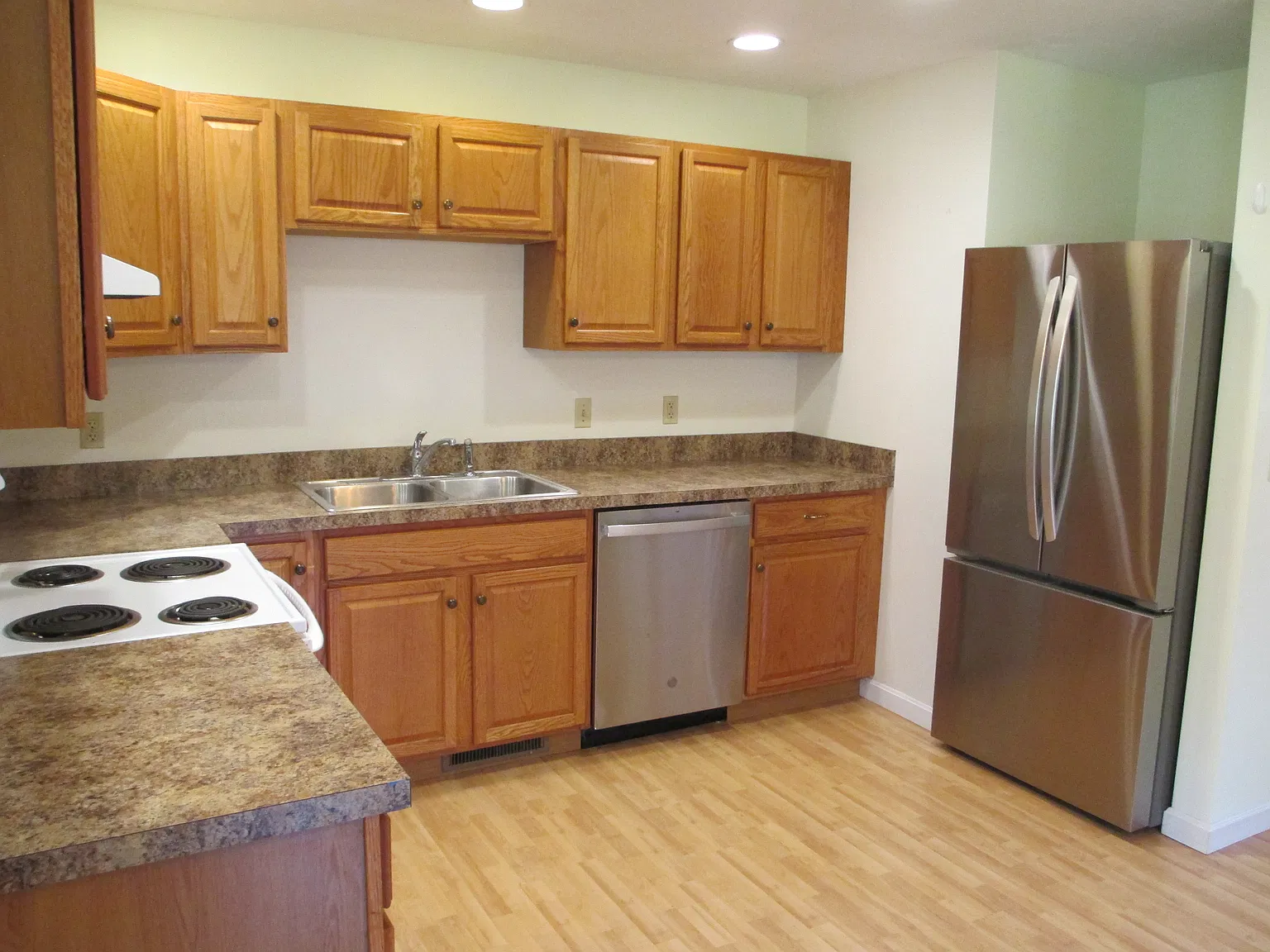 3 Jensen St — Photo 2