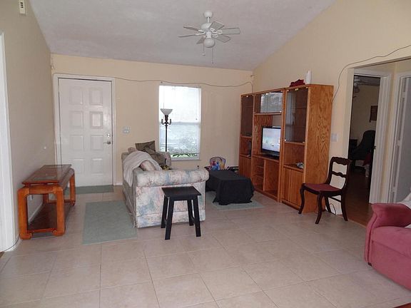 2nd image of 658 SW Fair Ave