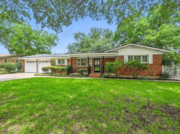 6729 Cylinda Sue Cir, North Richland Hills, TX 76180