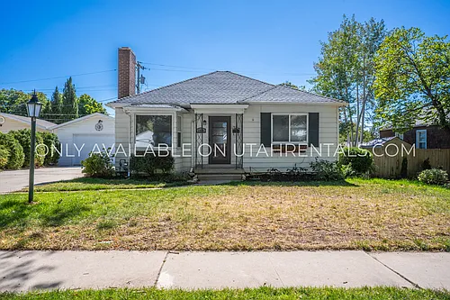 1968 E Blaine Ave Photo 1