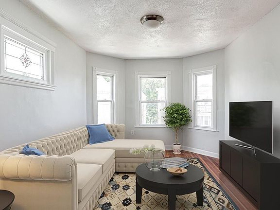 5th image of 33 King St #3