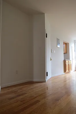 Rented by Roth Realty Management LLC | media 10