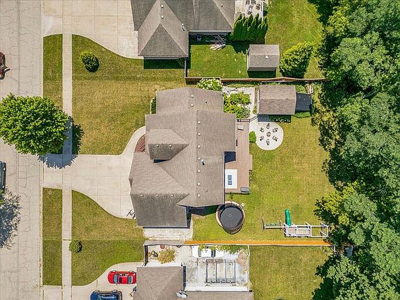 3rd image of 230 English Ln