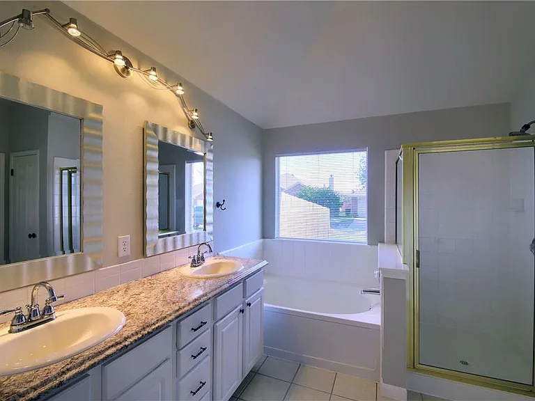 129 Copperwood Loop — Photo 24