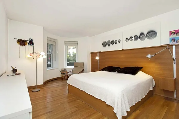 Sold by ROOM Real Estate | media 9