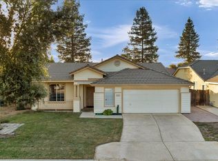 2434 S Preuss Ave, Fresno, CA 93727