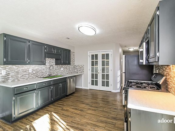 4th image of 3012 Ryan Rd