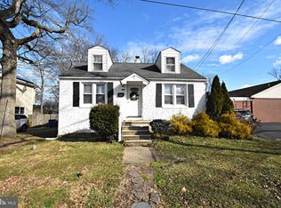381 Crawford Ave, Maple Shade, NJ 08052