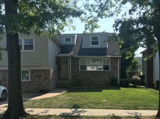 559 Arlington Pl, Cedarhurst, NY 11516