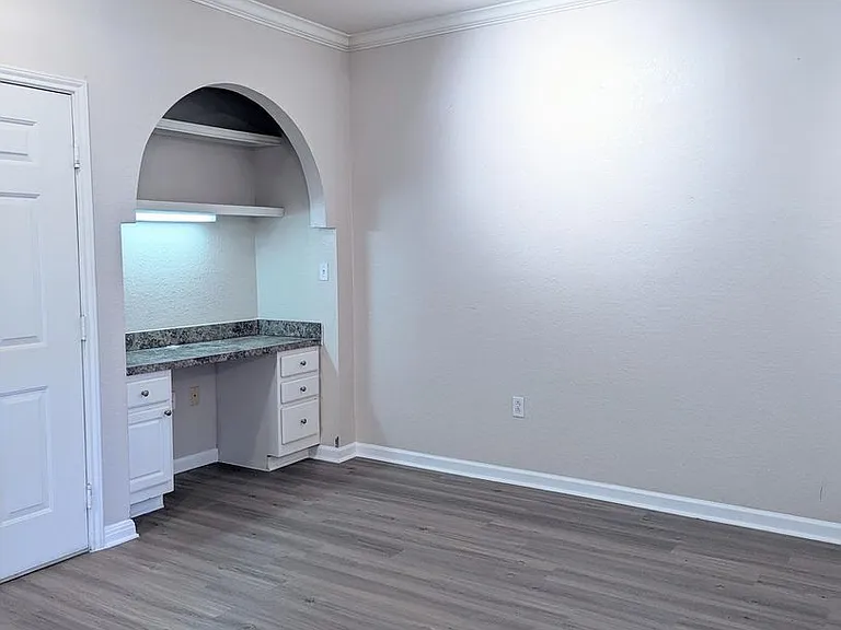 911 N Orange Ave #430 — Photo 11